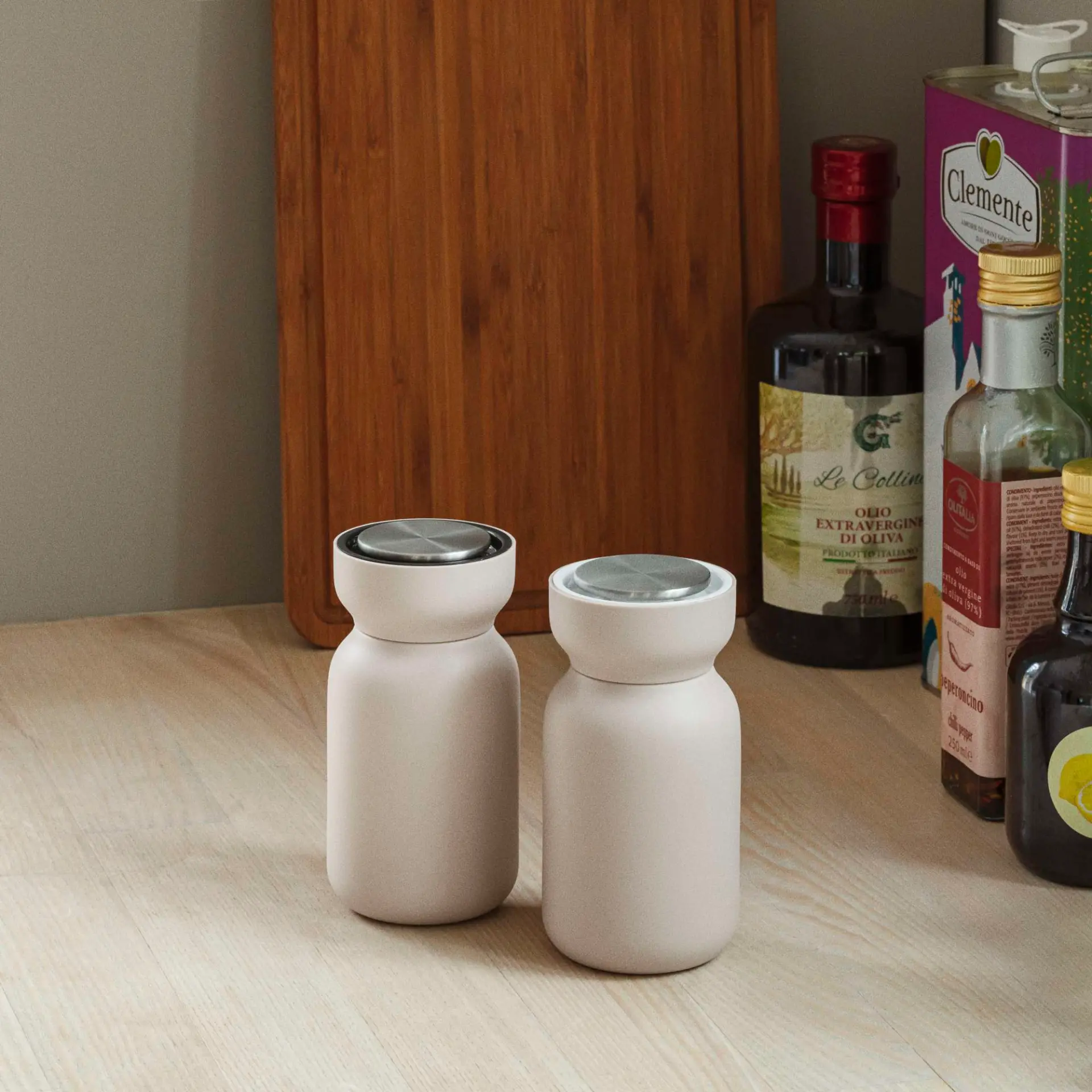 530582_530581_530580_eva_solo_sapor_shaker_salt_pepper_mill_02_square